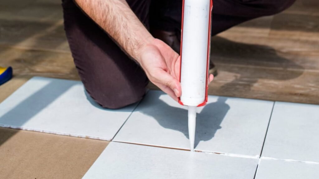 Mettre deux couches de joint silicone